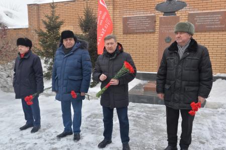 В Новосибирске почтили память Иосифа Виссарионовича Сталина