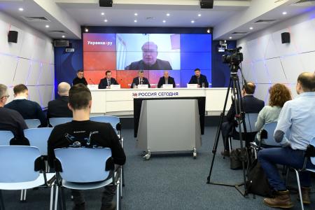 Дмитрий Новиков принял участие в конференции на тему: «Белоруссия, Молдавия, Приднестровье: новая ось украинского конфликта?»