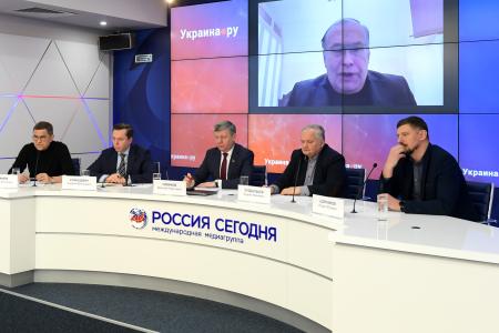 Дмитрий Новиков принял участие в конференции на тему: «Белоруссия, Молдавия, Приднестровье: новая ось украинского конфликта?»