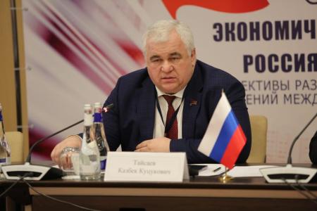 Леонид Калашников, Казбек Тайсаев, Владимир Исаков приняли участие в Российско-грузинском форуме