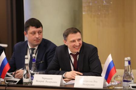 Леонид Калашников, Казбек Тайсаев, Владимир Исаков приняли участие в Российско-грузинском форуме