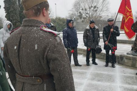 Коммунисты Калининграда почтили память И.В. Сталина