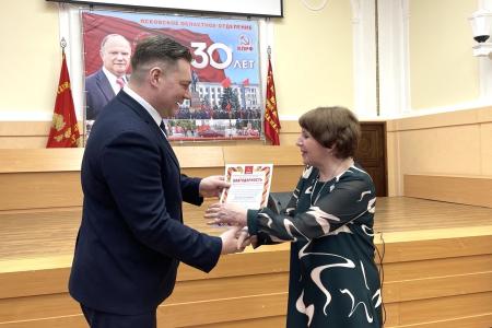 Олег Лебедев выступил в Пскове на областном торжественном собрании, посвящённом 30-летию возрождения КПРФ