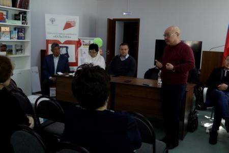 Депутаты-коммунисты парламента Калмыкии встретились с избирателями в Лагани
