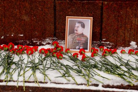 Коммунисты города Иваново почтили память И.В. Сталина