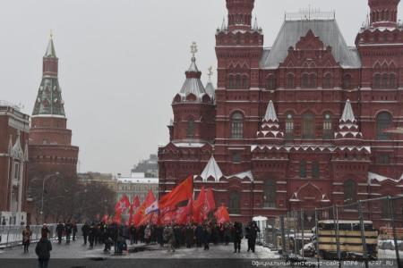 Великие дела, свершения и победы Сталина будут жить в веках!