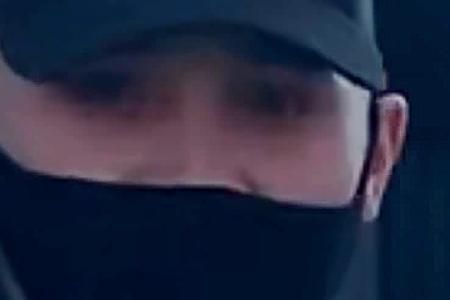 В Екатеринбурге продолжаются нападения на активистов КПРФ, пикетирующих против повышения тарифов ЖКХ