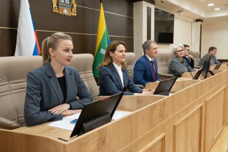 Свердловские комсомольцы вошли в состав Молодежной палаты при ЕГД