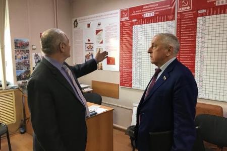 Николай Харитонов и Вячеслав Мархаев  провели встречу с коммунистами Забайкальского края