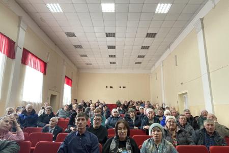 Состоялась встреча депутата Государственной Думы Ирины Филатовой и депутата Госсовета Чувашской Республики от КПРФ Александра Андреева с жителями Красноармейского муниципального округа Чувашии