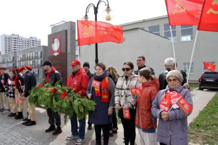 Подмосковные коммунисты: Антифашистский автомарш «Наша Великая Родина» стартовал в Московской области