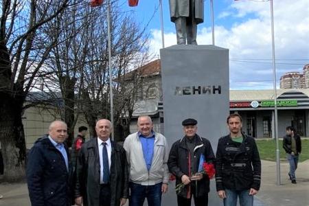 Подмосковные коммунисты: Дело Ленина будет жить в веках!