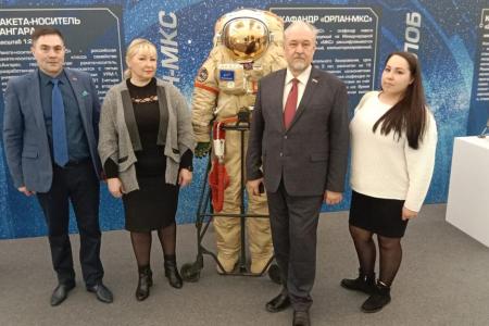 Рабочие будни подмосковных коммунистов