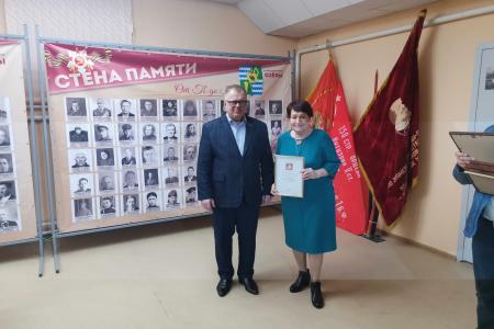 Руководитель фракции КПРФ Александр Наумов с рабочим визитом побывал у Озёрских коммунистов в преддверии 153-й годовщины со дня рождения В.И. Ленина