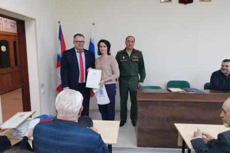 Руководитель фракции в Мособлдуме КПРФ Александр Наумов поздравил сотрудников военкоматов г.о. Домодедово и Ленинского г.о.