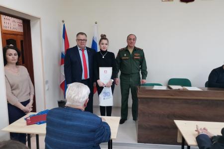 Руководитель фракции в Мособлдуме КПРФ Александр Наумов поздравил сотрудников военкоматов г.о. Домодедово и Ленинского г.о.