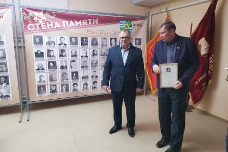 Руководитель фракции КПРФ Александр Наумов с рабочим визитом побывал у Озёрских коммунистов в преддверии 153-й годовщины со дня рождения В.И. Ленина