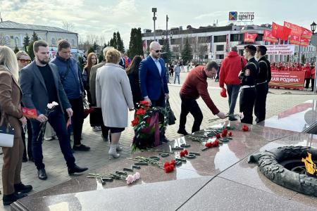 Подмосковные коммунисты продолжают антифашистский автомарш «Наша Великая Родина»