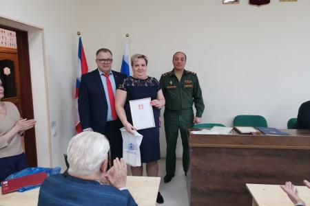Руководитель фракции в Мособлдуме КПРФ Александр Наумов поздравил сотрудников военкоматов г.о. Домодедово и Ленинского г.о.