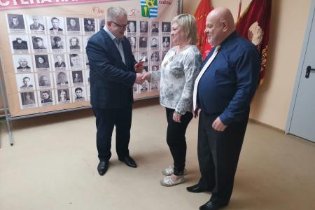 Руководитель фракции КПРФ Александр Наумов с рабочим визитом побывал у Озёрских коммунистов в преддверии 153-й годовщины со дня рождения В.И. Ленина