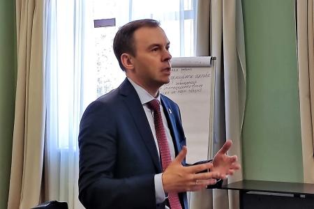 Юрий Афонин – слушателям ЦПУ: Сталинский лозунг «Кадры решают все!» актуален и для нашей партии, и для всей страны