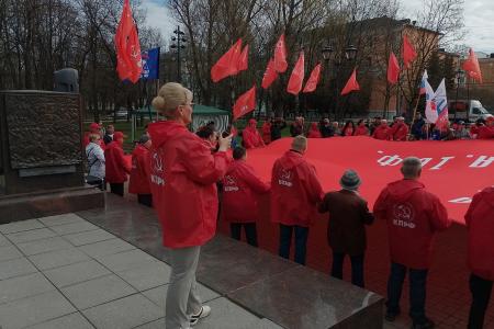 В Великий Новгород прибыл автопробег патриотической марш-эстафеты проекта "Наша Великая Родина"