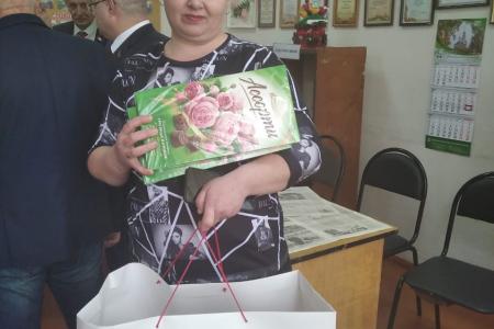 В Белгородской области многодетные семьи Козыревых и Даниленко получили в подарок ноутбуки от Сергея Гаврилова