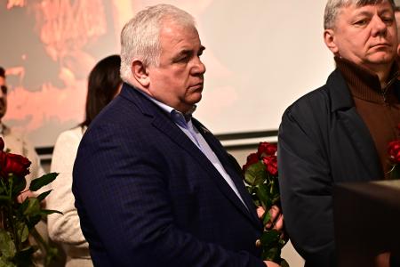 Г.А. Зюганов посетил Мемориальный комплекс Хатынь и Храм-памятник в честь всех святых и в память о жертвах, спасению отечества нашего послуживших