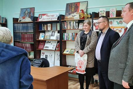 Лидер ивановских коммунистов Александр Бойков провёл рабочий день в Кинешме