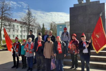 Коммунисты Ленинградской области отметили День рождения Владимира Ильича Ленина