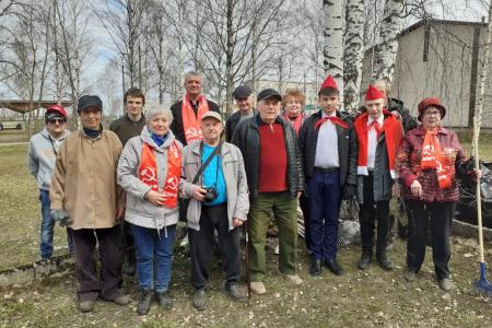 Коммунисты Ленинградской области отметили День рождения Владимира Ильича Ленина