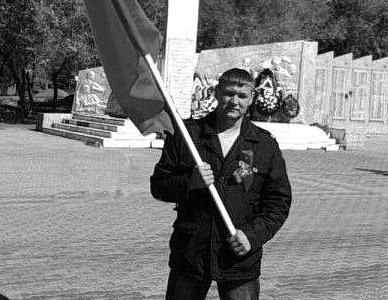 Глава Хакасии, первый секретарь рескома КПРФ Валентин Коновалов будет ходатайствовать о присвоении погибшему депутату-коммунисту Дмитрию Иванову звания Героя России
