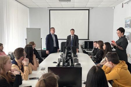 В Ульяновске состоялся семинар-совещание руководителей и партийного актива региональных отделений КПРФ ПФО