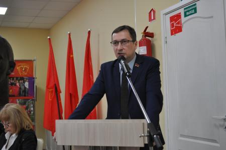 Санкт-Петербург. Депутатам от КПРФ передали предложения и пожелания
