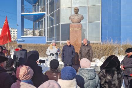 Завершил работу семинар-совещание руководителей и партийного актива региональных отделений КПРФ Дальневосточного федерального округа