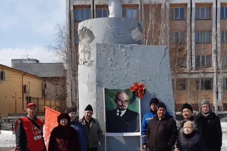 Коммунисты Якутии отметили 153-ю годовщину со дня рождения В.И. Ленина