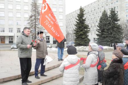 Коммунисты Архангельской области: с Лениным в сердце