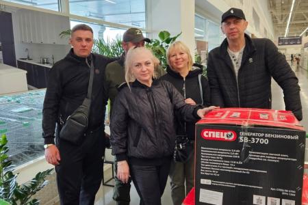 Коммунисты Ямало-Ненецкого автономного округа привезли гуманитарный груз на Донбасс