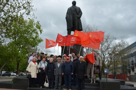 В Калмыкии широко отметили день рождения Ильича
