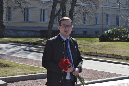 Коммунисты города трех революций провели мероприятие у Смольного
