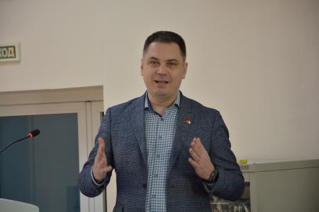 А.В. Корниенко выступил перед преподавателями и студентами Якутска