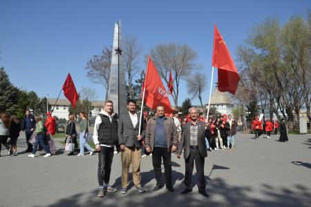 Астраханские коммунисты приняли участие в патриотической акции «Наша Великая Родина»