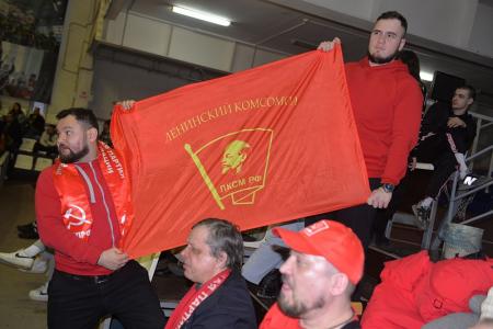 Новосибирск. Столичная команда КПРФ по мини-футболу выиграла два матча у «Сибиряка»