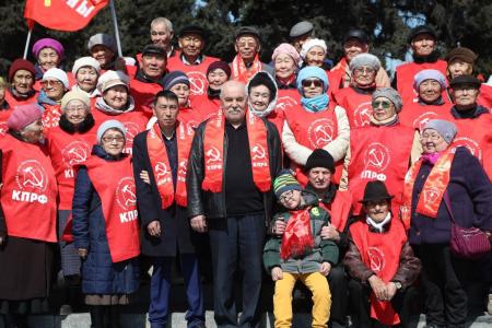 Дело Ленина живёт и в дне сегодняшнем! Акция тувинских коммунистов