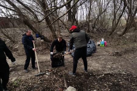 В Туле силами коммунистов приведена в порядок территория вокруг Серебровского родника