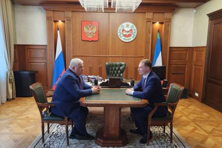 Продолжается поездка Казбека Тайсаева в Хакасию