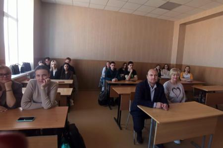 Рязанские коммунисты проводят тематические встречи со студентами