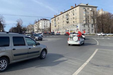Ульяновская область. В.И. Кашин принял участие в отправке гуманитарного конвоя