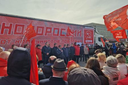 Ульяновская область. В.И. Кашин принял участие в отправке гуманитарного конвоя