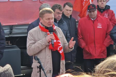 Ульяновская область. В.И. Кашин принял участие в отправке гуманитарного конвоя